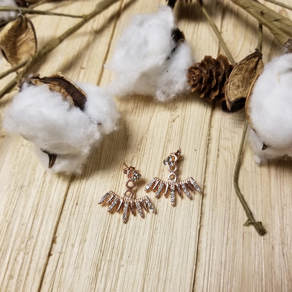 Beautiful Earrings in ROSE GOLD - Picture 8 of 11